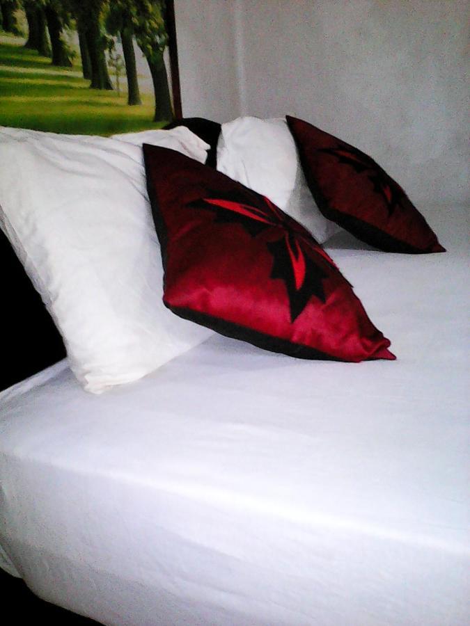 Lotus Inn Tourist Resort Дамбула Екстериор снимка