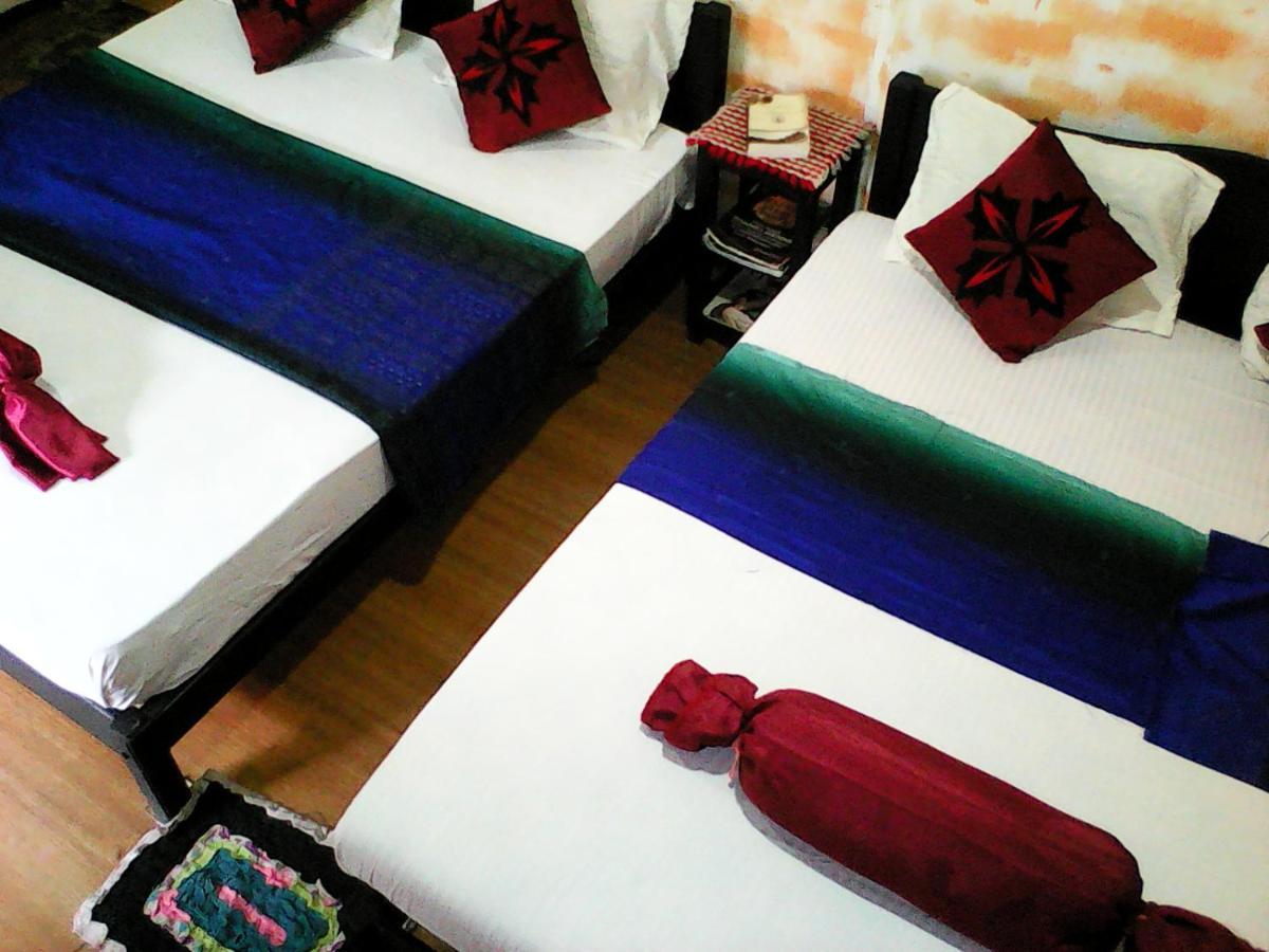 Lotus Inn Tourist Resort Дамбула Екстериор снимка